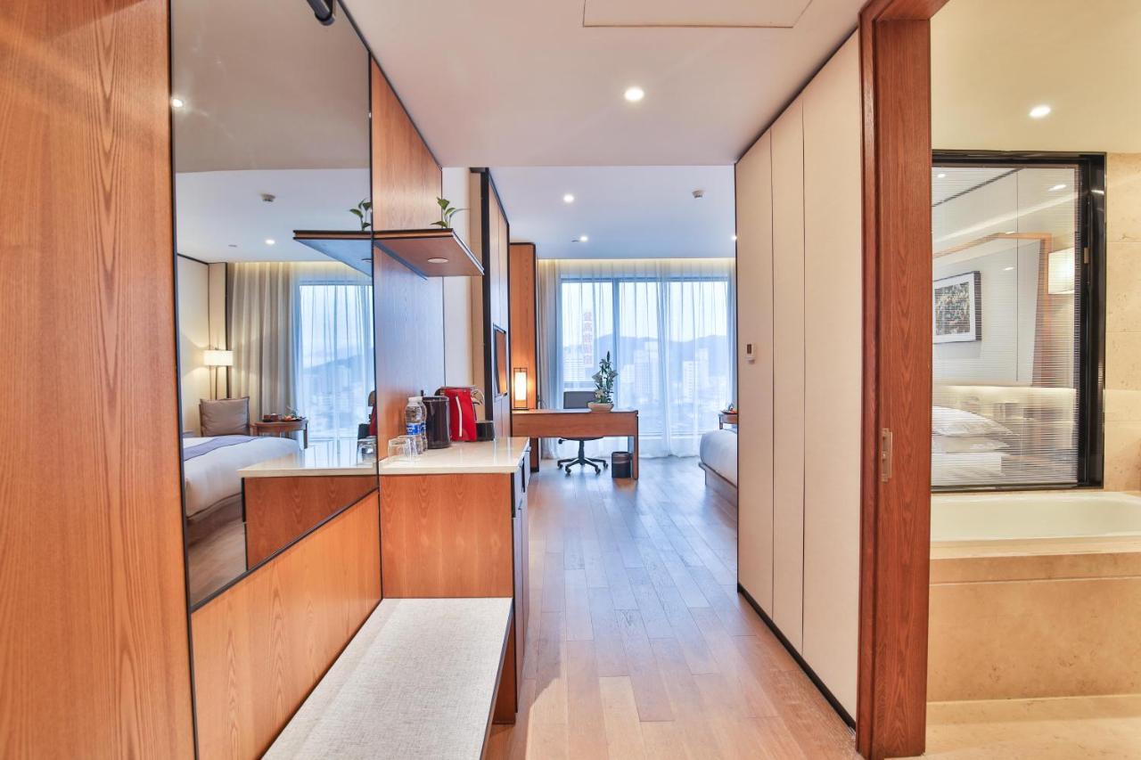 Ssaw Boutique Hotel Wenzhou Jiushan Lake Bagian luar foto